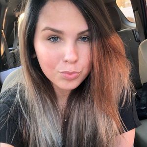 Meet your Posher, Amelia